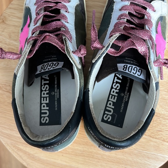 Golden Goose Superstars - Picture 3 of 4